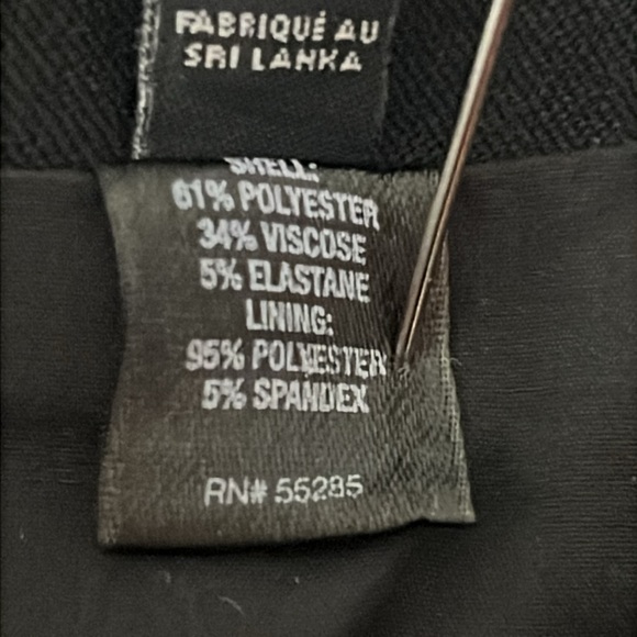 Express Kick Pleat Hem Bodycon Structured Stretch Pencil Skirt Black Size 2 NWOT - Picture 6 of 6